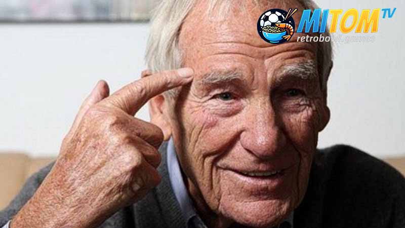 Thủ môn huyền thoại Man City - Bert Trautmann