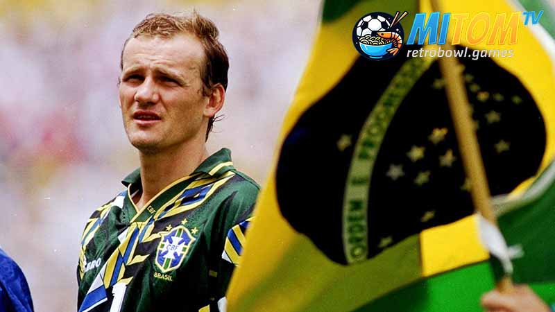 Thủ môn huyền thoại Brazil vĩ đại trước khung thành - cầu thủ Claudio Taffarel